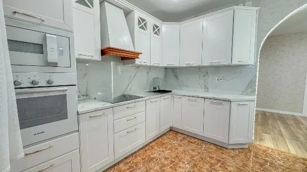 Сдам квартиру 2 комнаты, 65 m², 2 эт./25 этажей. 31, Анни Ахматової вул., Киев. 