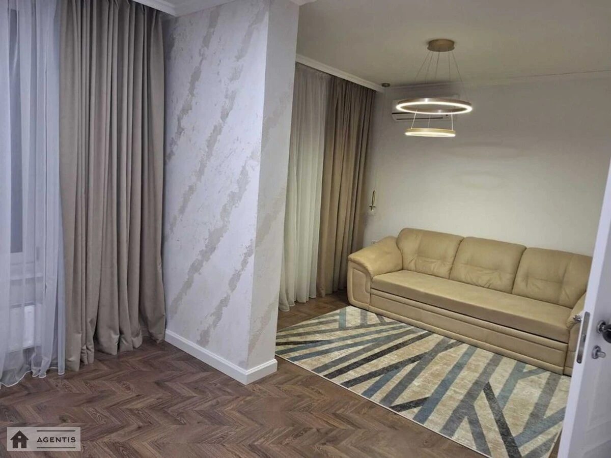 Apartment for rent 2 rooms, 90 m², 15th fl./25 floors. Dniprovs'ka embankment, Kyiv. 