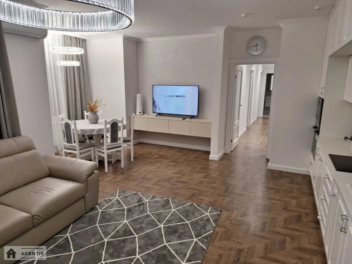 Apartment for rent 2 rooms, 90 m², 15th fl./25 floors. Dniprovs'ka embankment, Kyiv. 