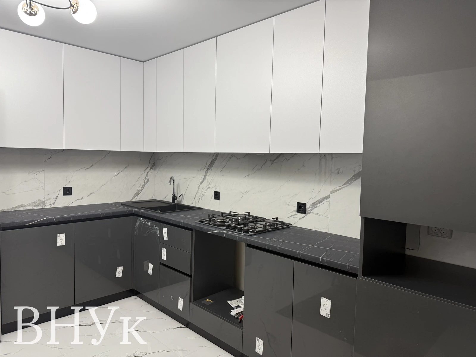 Продаж квартири 1 кімната, 49 m², 9 пов./10 поверхів. Тарнавського Генерала вул., Тернопіль. 