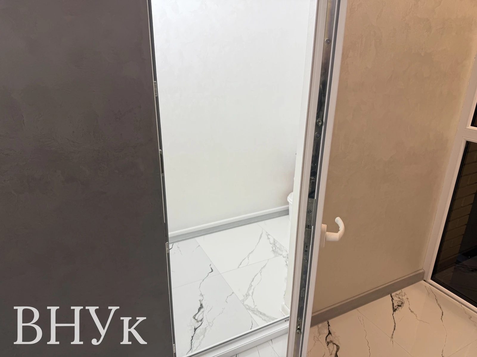 Продаж квартири 1 кімната, 49 m², 9 пов./10 поверхів. Тарнавського Генерала вул., Тернопіль. 