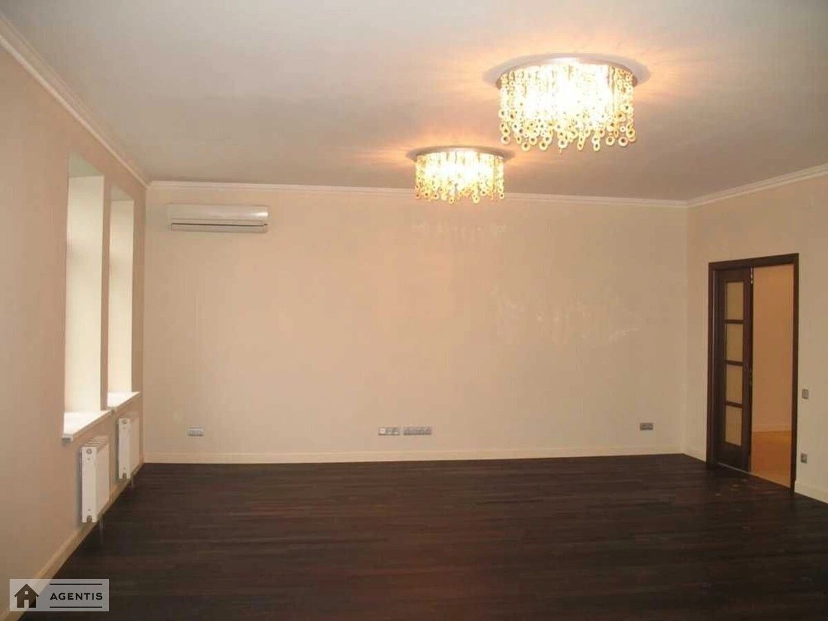 Apartment for rent 4 rooms, 155 m², 4th fl./8 floors. 30, Schekavytcka 30, Kyiv. 