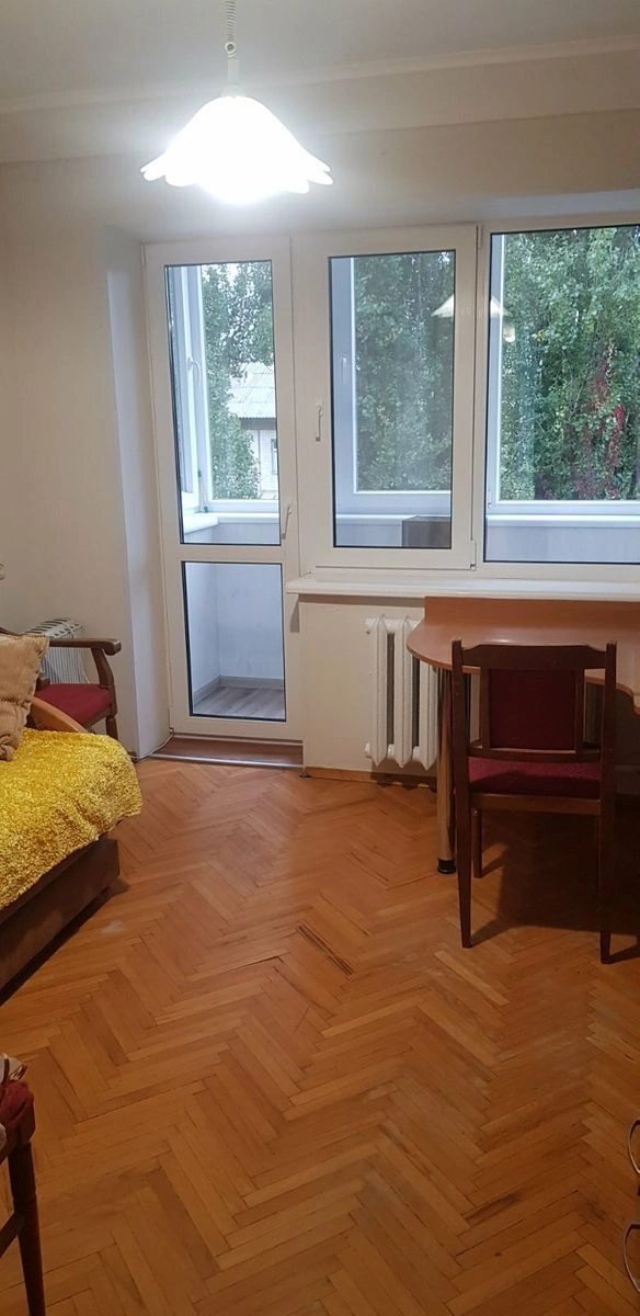 Apartment for rent 3 rooms, 605 m², 4th fl./5 floors. 11, Romana Ratushnoho vul. Volhohradska, Kyiv. 