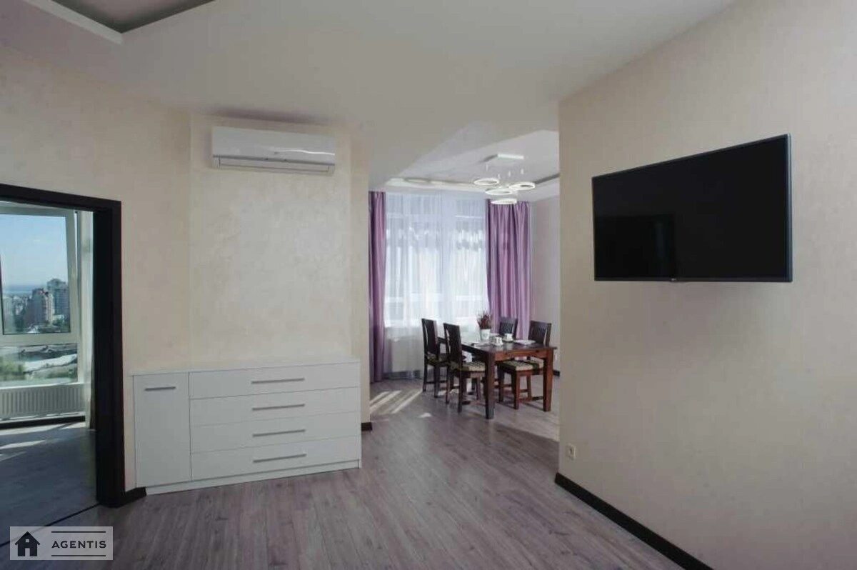 Apartment for rent 2 rooms, 80 m², 17th fl./22 floors. Yevhena Konovaltsya vul. Shchorsa, Kyiv. 