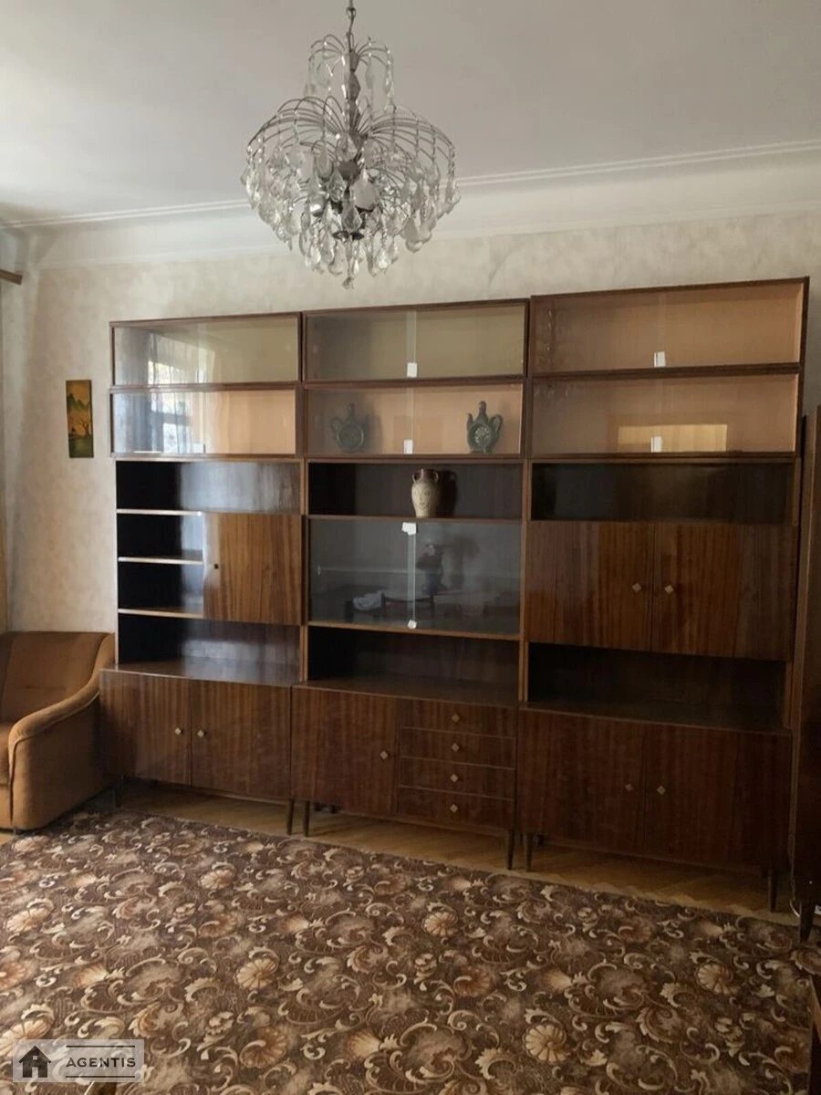 Apartment for rent 1 room, 39 m², 2nd fl./5 floors. Svyatoshynskyy rayon, Kyiv. 