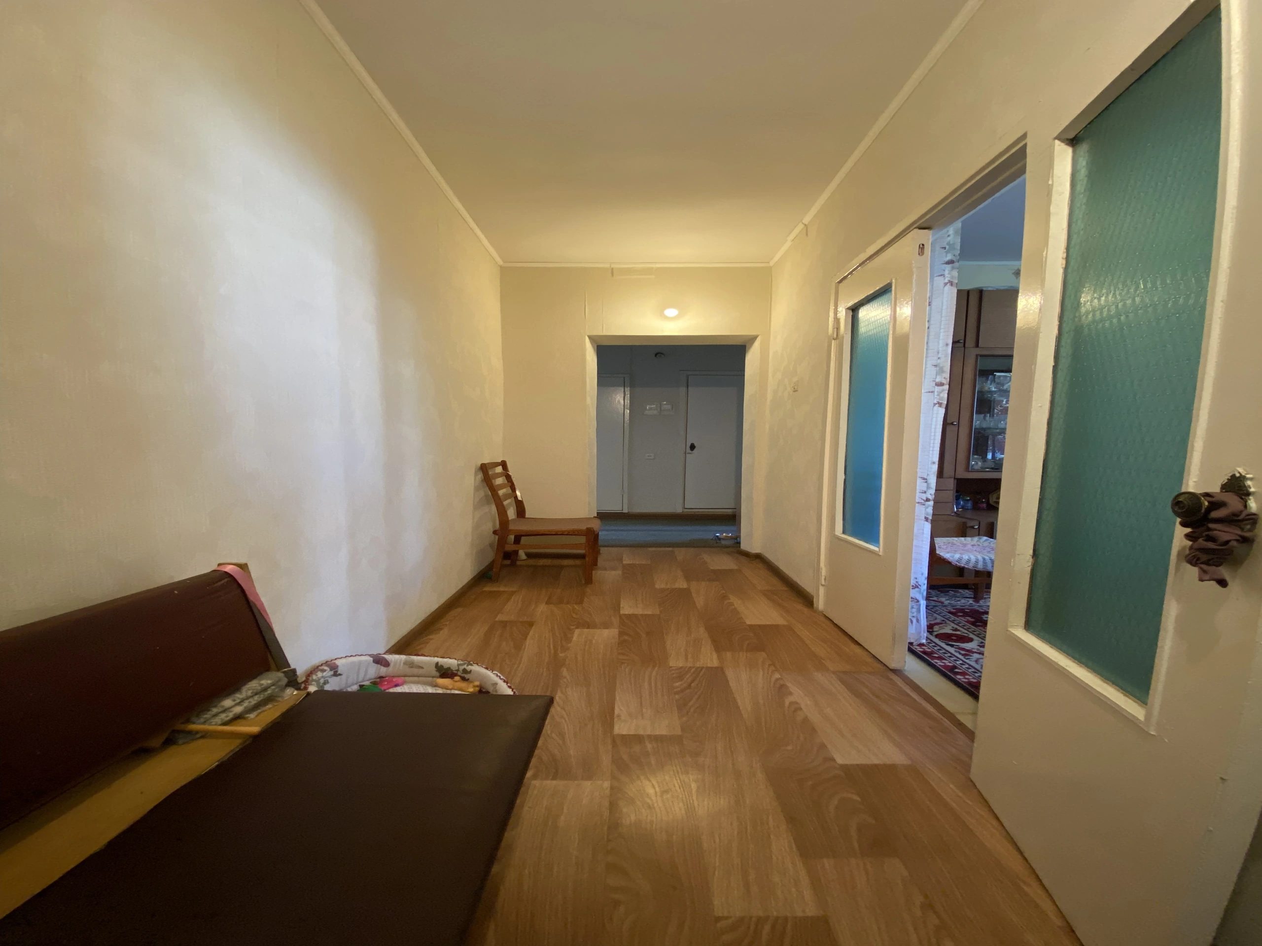 Apartments for sale 3 rooms, 69 m². 3, Trostyanetcka 3, Kyiv. 