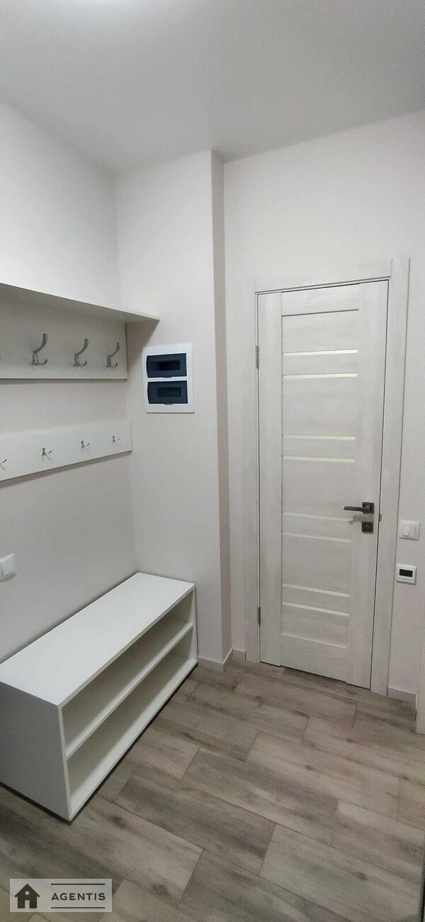 Здам квартиру 1 кімната, 38 m², 3 пов./24 поверхи. 190, Харківське 190, Київ. 