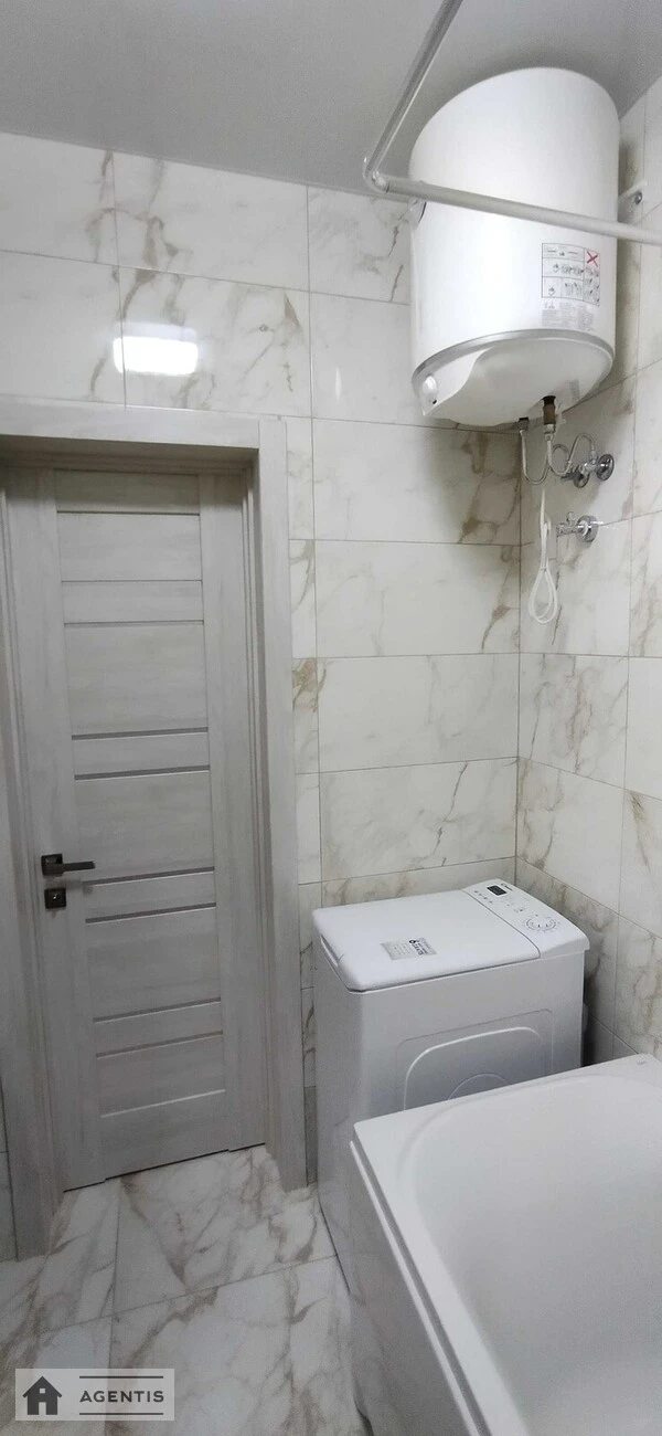 Здам квартиру 1 кімната, 38 m², 3 пов./24 поверхи. 190, Харківське 190, Київ. 