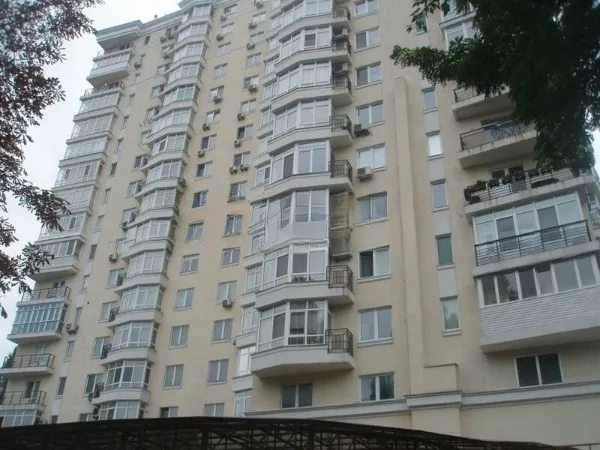 Здам квартиру 4 кімнати, 158 m², 17 пов./25 поверхів. 52, Січових Стрільців 52, Київ. 