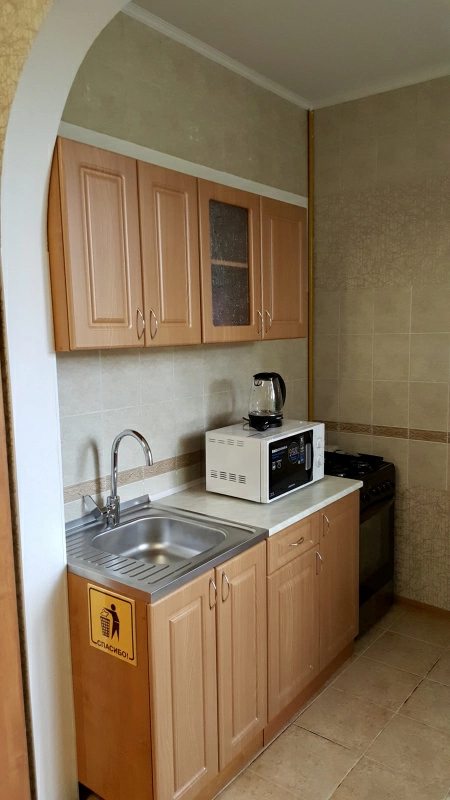 Apartment for rent. 2 rooms, 55 m², 2nd floor/5 floors. Myronosytskaya, Kharkiv. 