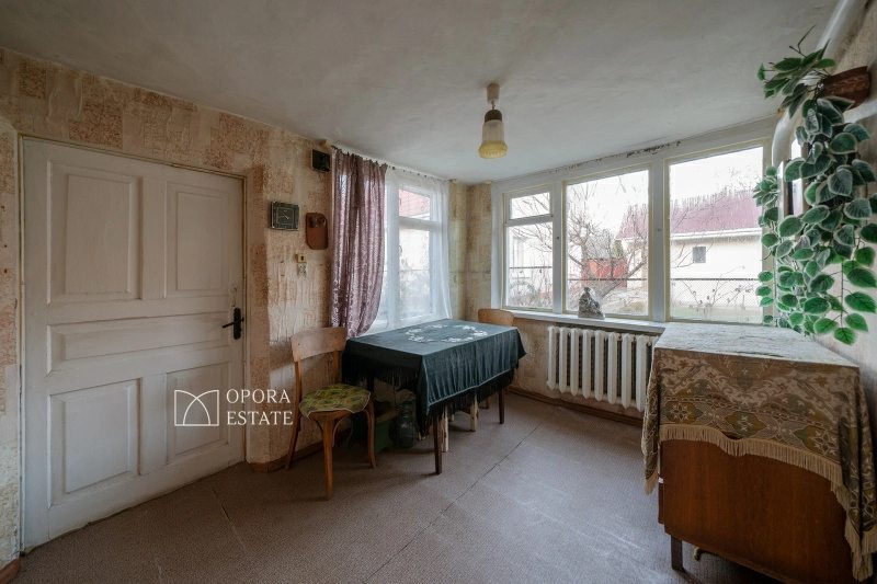 House for sale. 3 rooms, 55 m², 1 floor. 21, Hromadskaya, Chernihiv. 