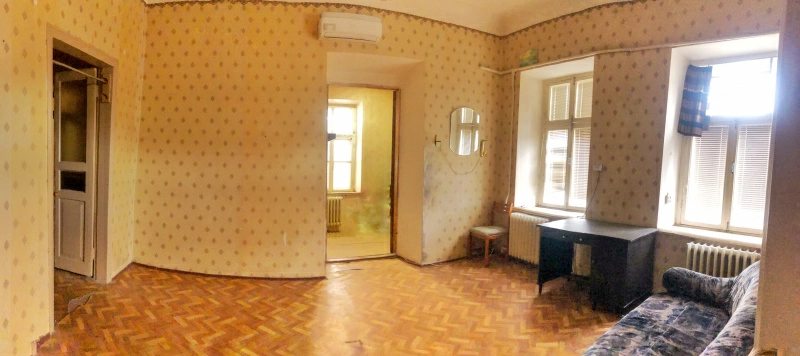 Apartments for sale. 3 rooms, 60 m², 1st floor/1 floor. 8, Bohorodytskaya, Kherson. 