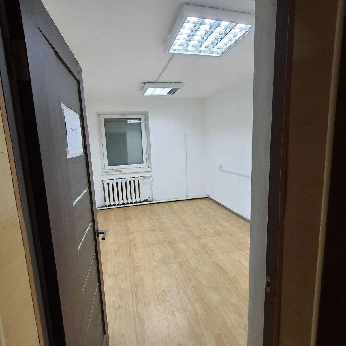 Real estate for sale for commercial purposes. 180 m², 1st floor/5 floors. Tsentr, Ternopil. 