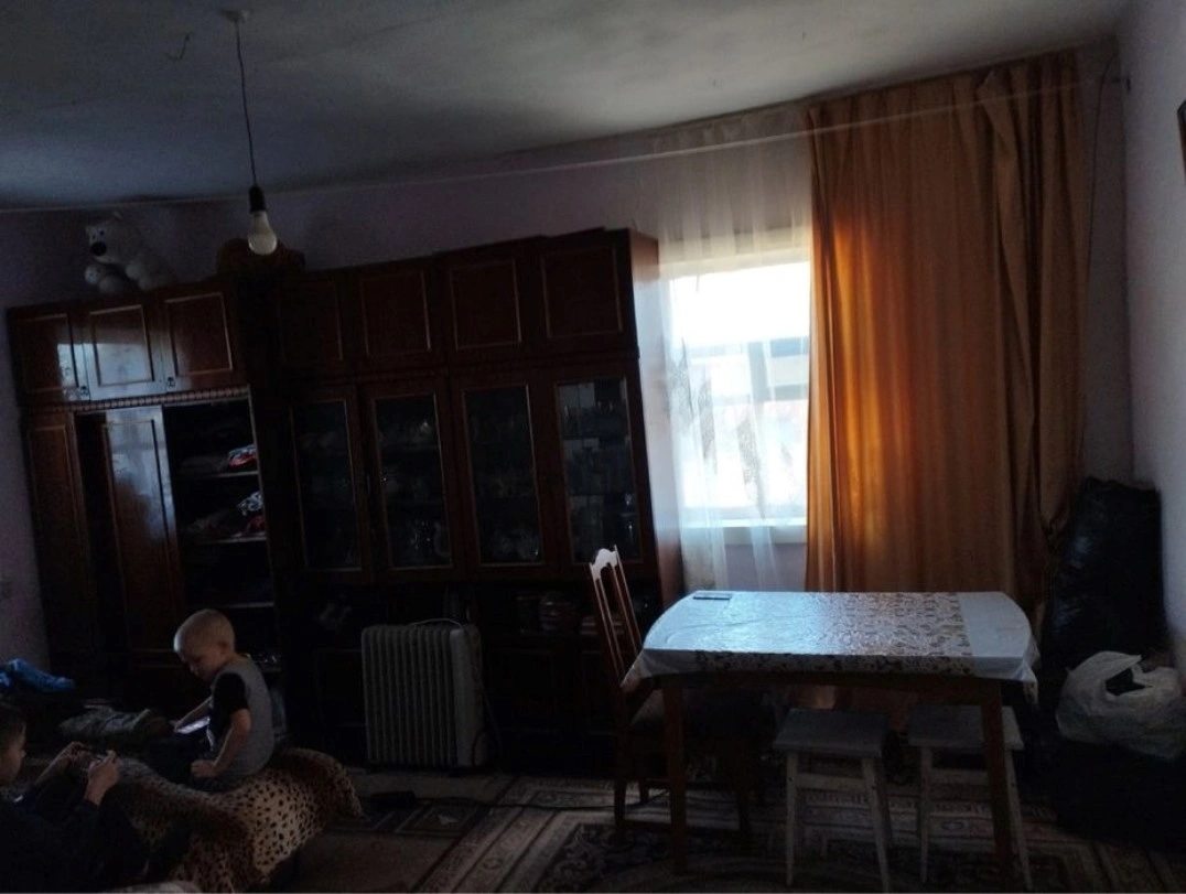 House for sale. 3 rooms, 80 m², 1 floor. Yerkivtsi. 