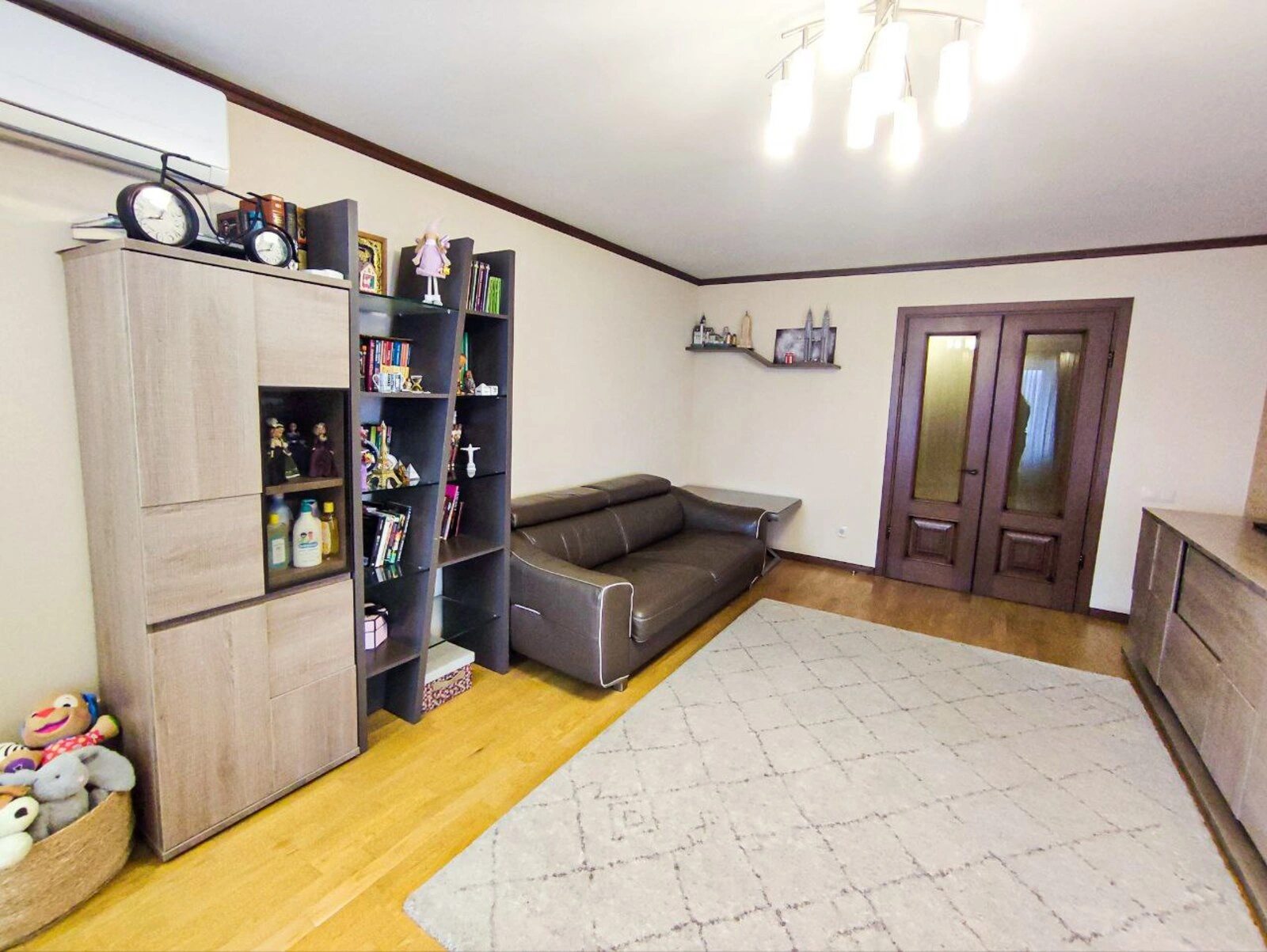 Продаж квартири 3 кімнати, 91 m², 4 пов./5 поверхів. 16, Вербицького М. вул., Тернопіль. 