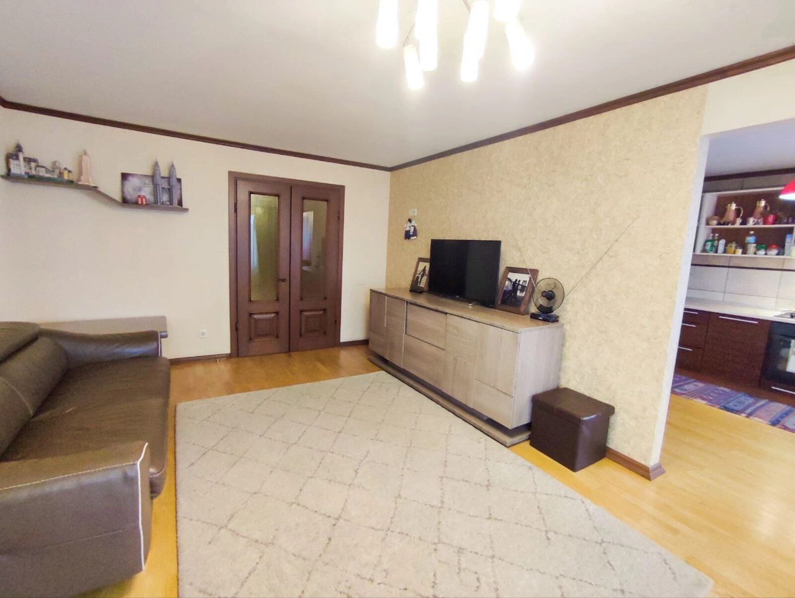 Продаж квартири 3 кімнати, 91 m², 4 пов./5 поверхів. 16, Вербицького М. вул., Тернопіль. 