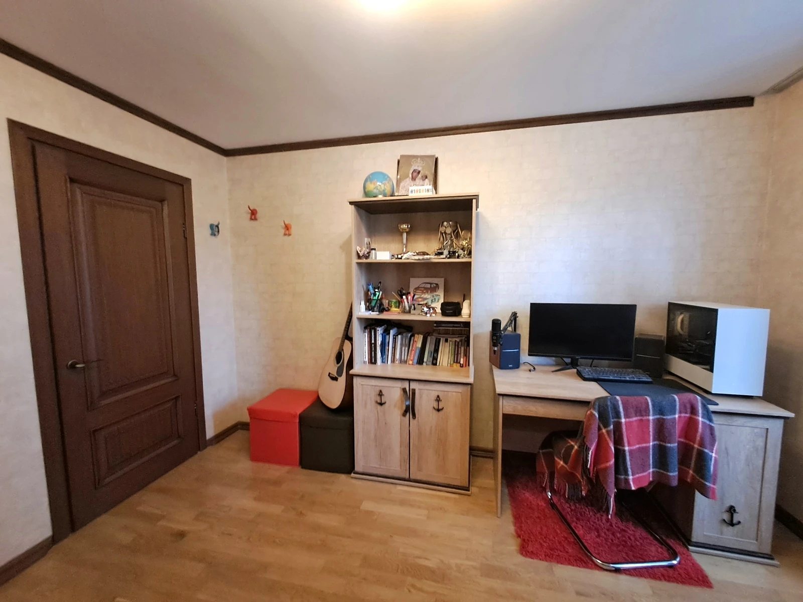 Продаж квартири 3 кімнати, 91 m², 4 пов./5 поверхів. 16, Вербицького М. вул., Тернопіль. 