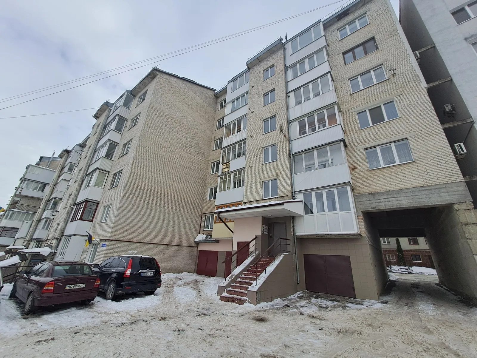 Apartments for sale. 4 rooms, 102 m², 6th floor/6 floors. 32, Samchuka U. vul., Ternopil. 