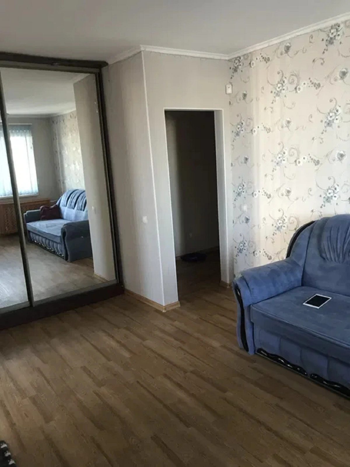 Apartments for sale. 3 rooms, 47 m², 5th floor/5 floors. 3, Vyshnevskoho per., Odesa. 