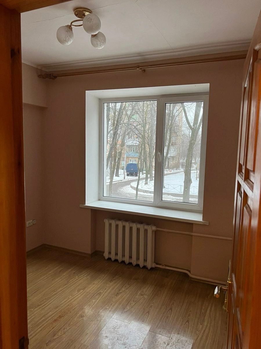 Продаж квартири. 1 room, 38 m², 2nd floor/6 floors. 8, Ольжича 8, Київ. 