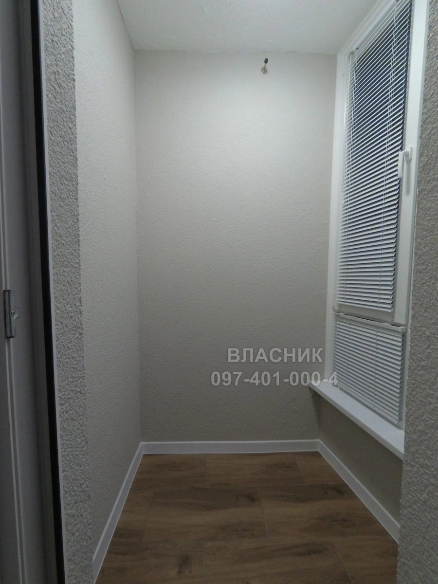 Продаж квартири. 1 room, 32 m², 10th floor/24 floors. 27, Радченко , Київ. 