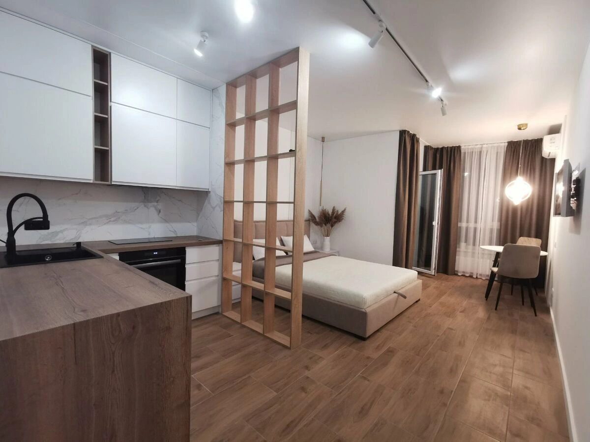Продаж квартири. 1 room, 32 m², 10th floor/24 floors. 27, Радченко , Київ. 
