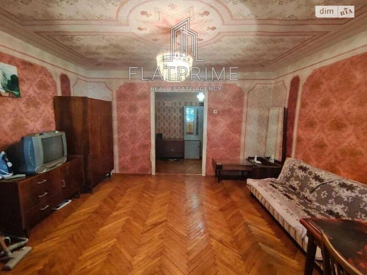Продаж квартири. 2 rooms, 52 m², 3rd floor/9 floors. 26, Преображенська , Київ. 