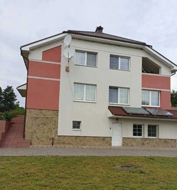 Cottage for sale. 8 rooms, 450 m², 3 floors. 5, Naberezhna, Kedyna Hora. 