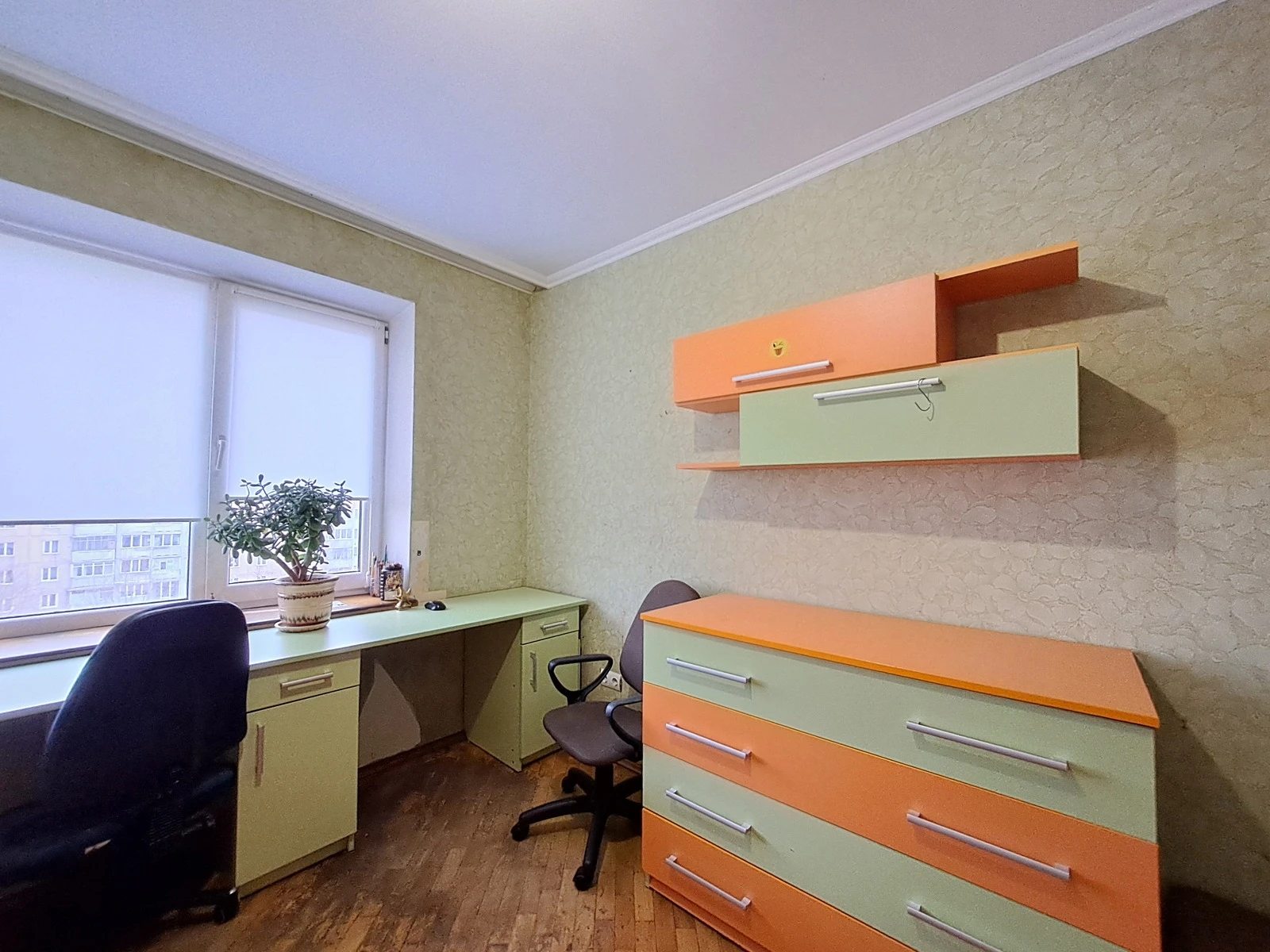 Apartment for rent. 2 rooms, 52 m², 8th floor/9 floors. 15 kvitnya vul., Ternopil. 