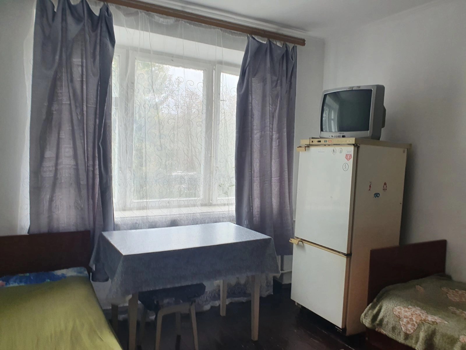 Room for rent for a long time. 1 room, 13 m², 3rd floor/4 floors. Bandery S. vul., Ternopil. 