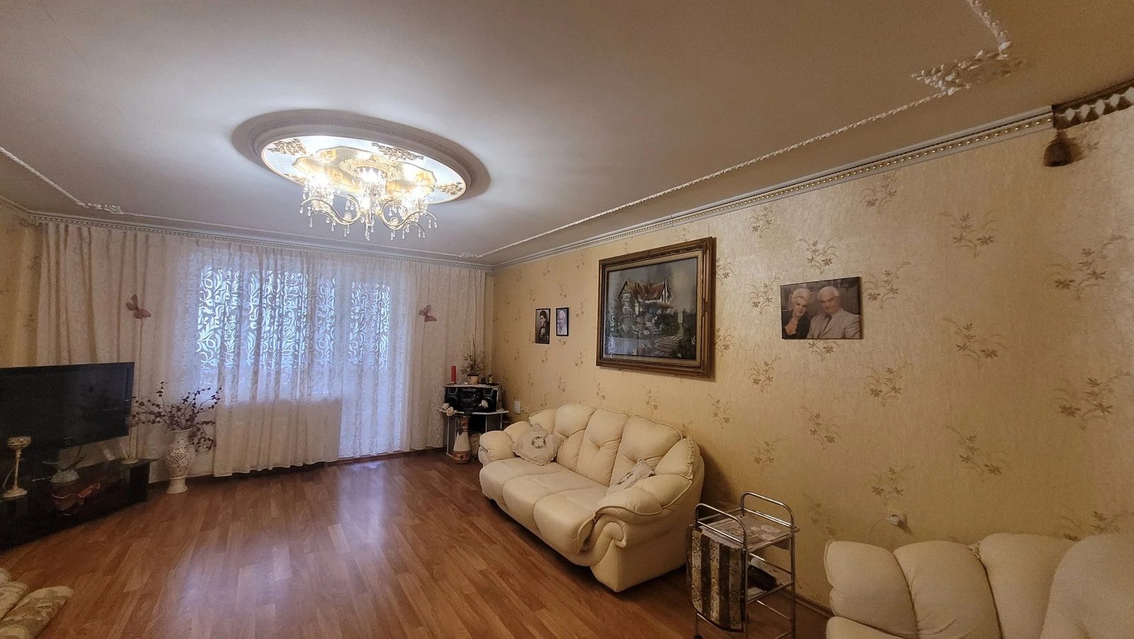 Продам 3 комнатную в кирпичном доме.112 м2 Ак. Королева / Тополевая