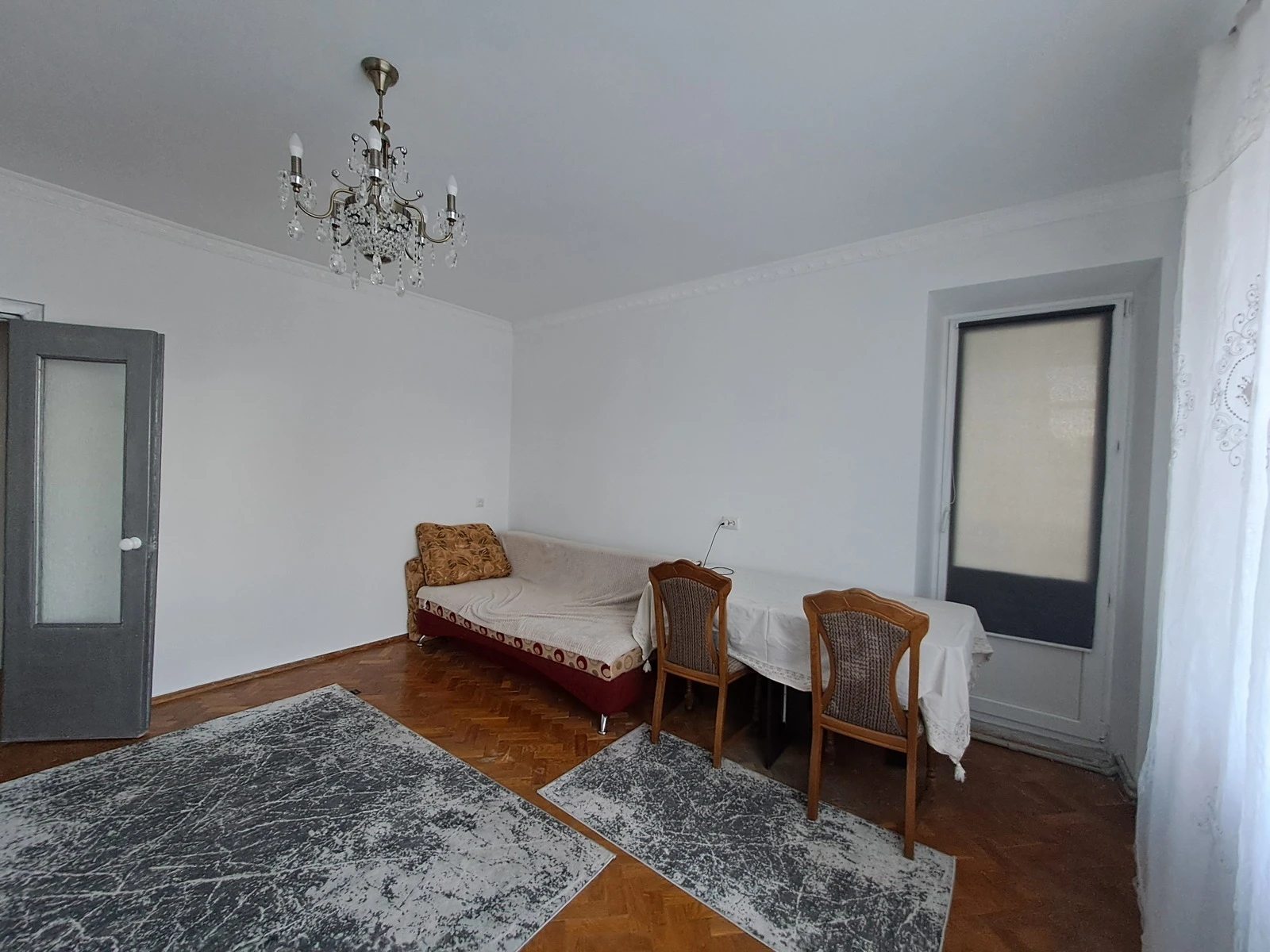 Apartment for rent. 2 rooms, 65 m², 5th floor/10 floors. Ostrozkoho Knyazya vul., Ternopil. 