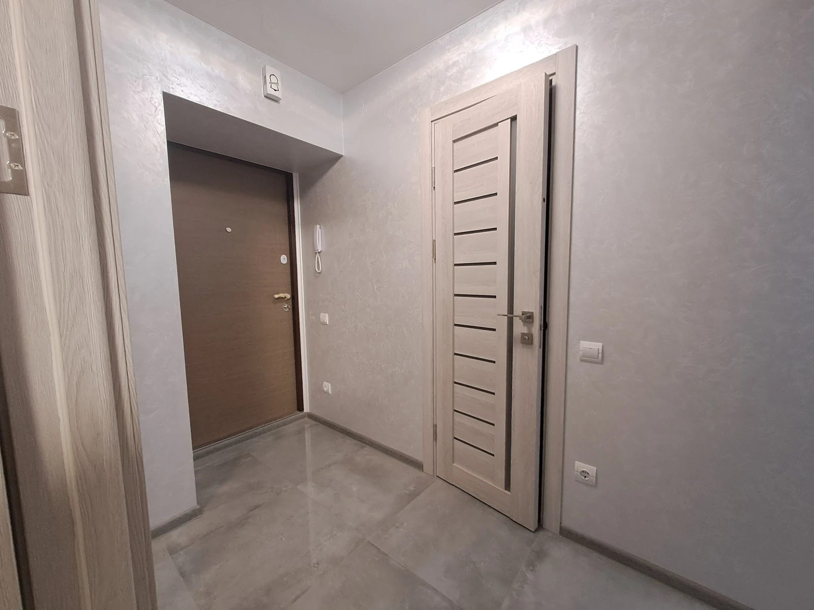 Apartment for rent. 1 room, 45 m², 7th floor/10 floors. 2, Omelyana Polovoho vul., Ternopil. 