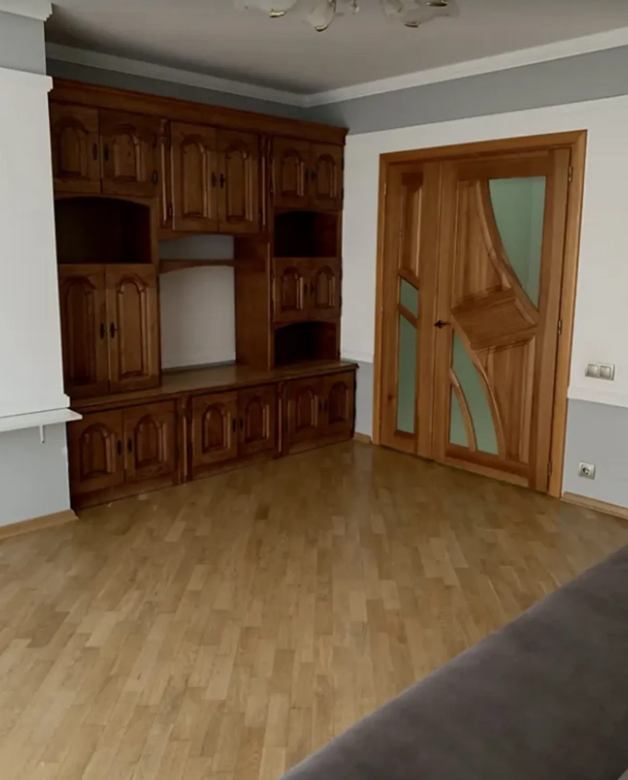 Apartments for sale. 3 rooms, 91 m², 1st floor/7 floors. Druzhba, Ternopil. 