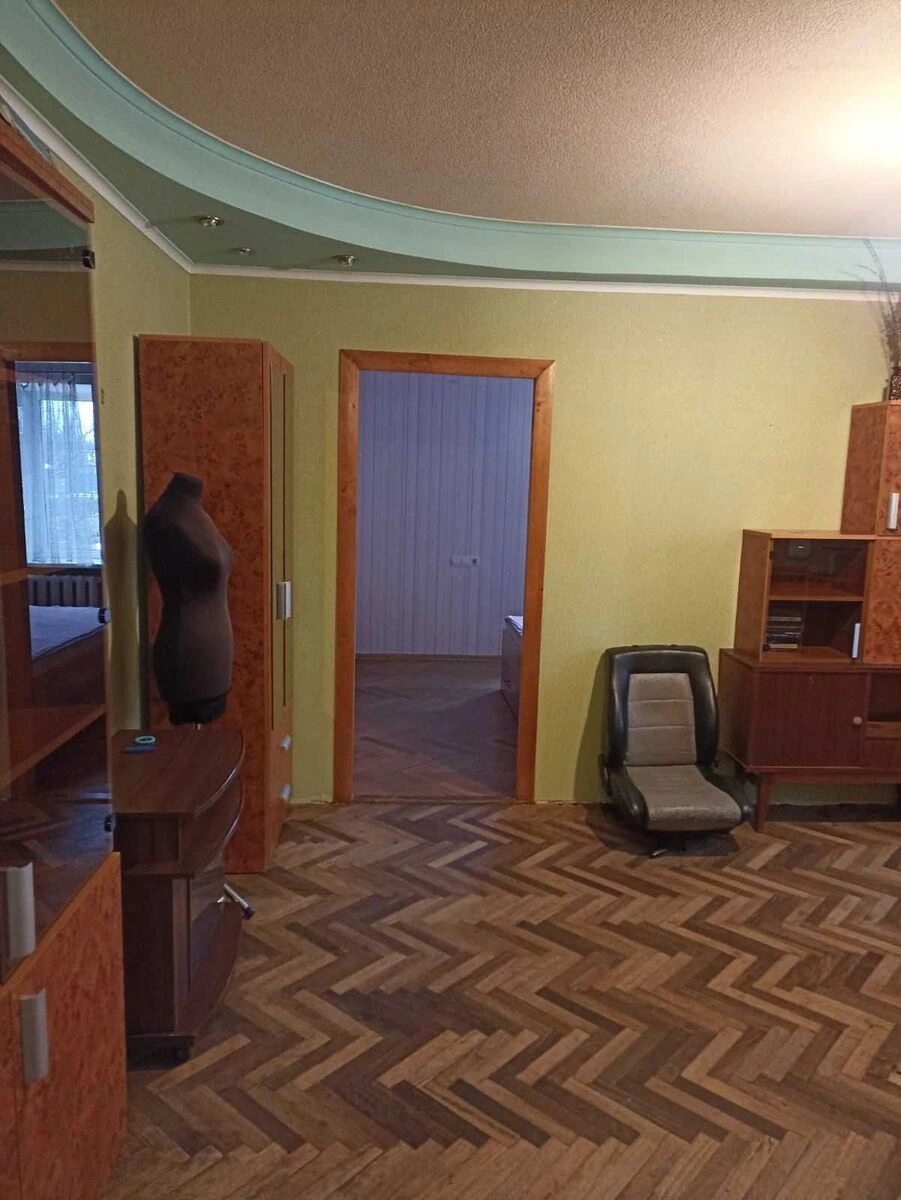 Apartments for sale. 2 rooms, 46 m², 2nd floor/5 floors. 15, Metrologichna 15, Kyiv. 