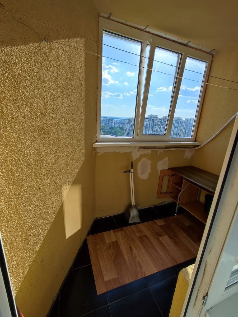 Продаж квартири 1 кімната, 33 m², 21 пов./24 поверхи. 85, Здановської Ю. , Київ. 