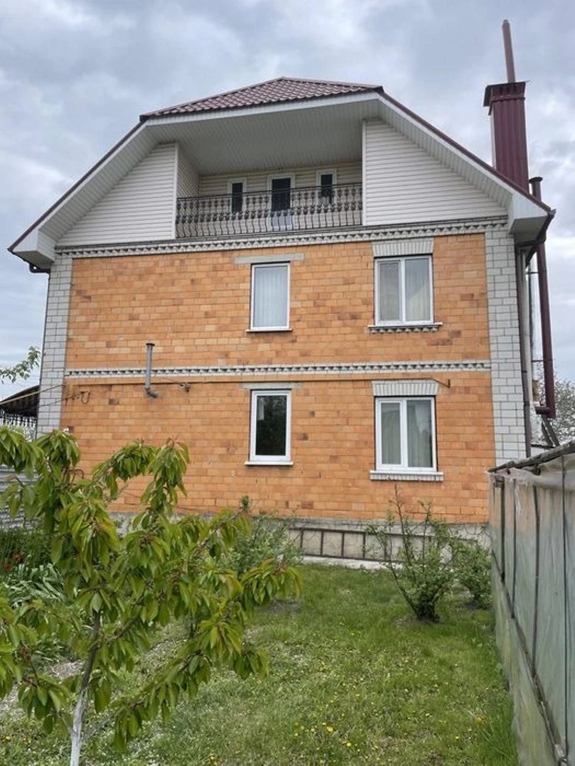 House for sale. 6 rooms, 177 m², 2 floors. Ivankiv. 