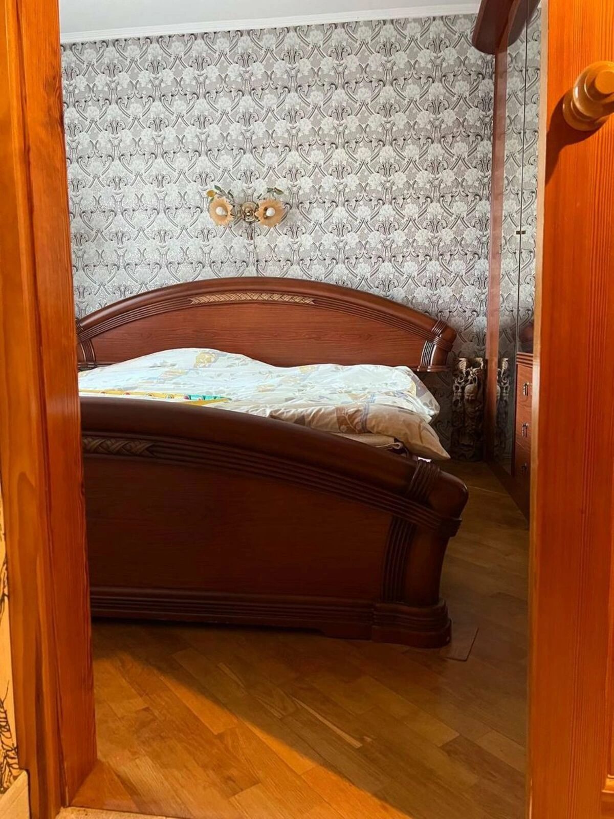 Продаж квартири. 4 кімнати, 82 m², 5 поверх/9 поверхів. 142, Люстдорфская Дорога , Одеса. 