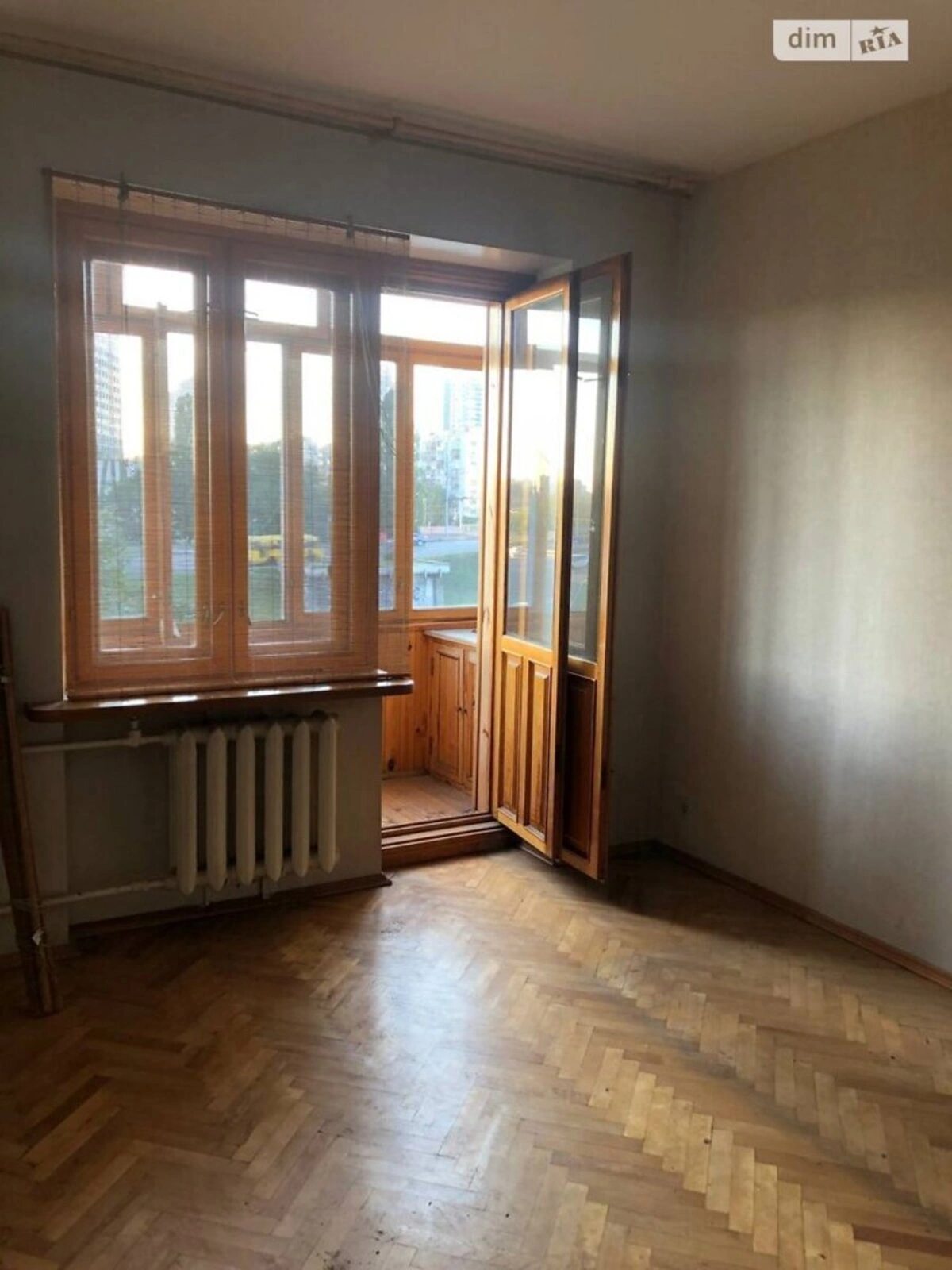 Продаж квартири. 2 rooms, 45 m², 4th floor/5 floors. 9, П-кт Берестейський , Київ. 