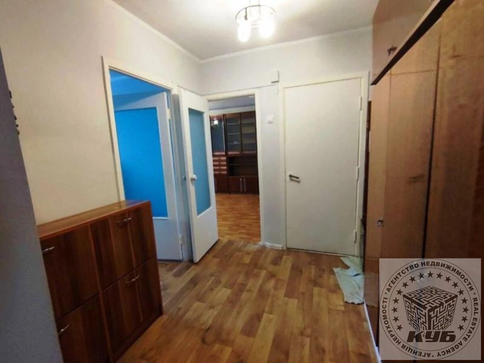 Продаж квартири 3 кімнати, 70 m², 10 пов./10 поверхів. 28, Стуса Василя 28, Київ. 