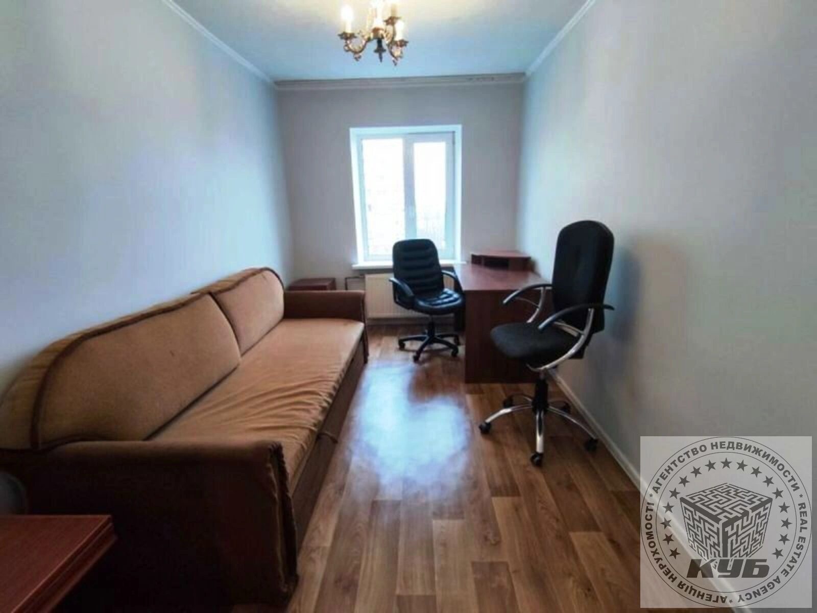 Продаж квартири 3 кімнати, 70 m², 10 пов./10 поверхів. 28, Стуса Василя 28, Київ. 