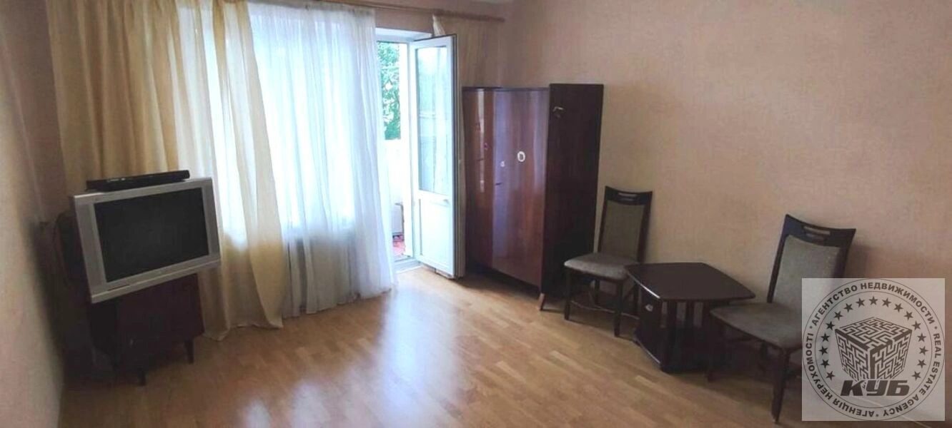 Apartments for sale. 1 room, 35 m², 3rd floor/9 floors. 19, Henerala Naumova ul., Kyiv. 
