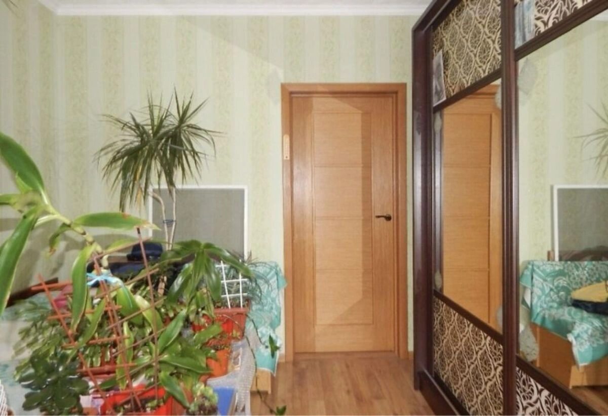 Apartments for sale. 1 room, 76 m², 9th floor/18 floors. 80, Zabolotnoho , Kyiv. 