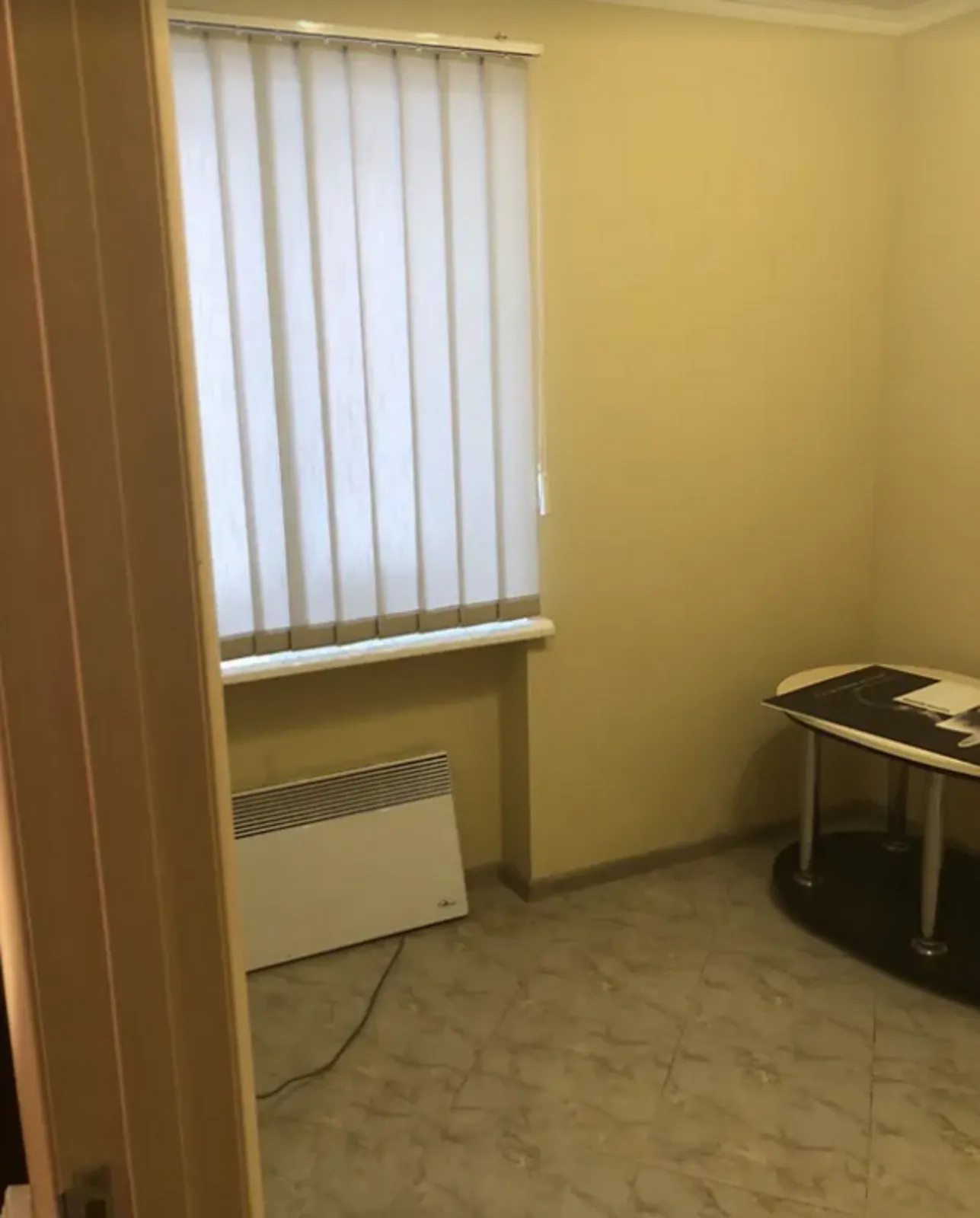 Продам нерухомість під комерцію 30 m², 1 пов./5 поверхів. Центр, Тернопіль. 