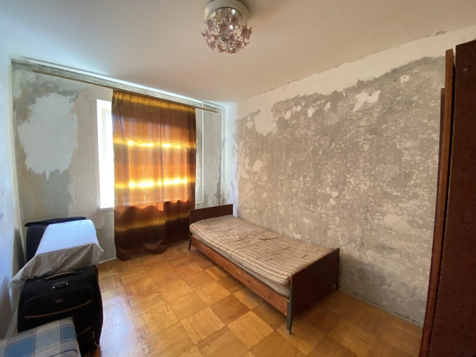Apartments for sale. 2 rooms, 51 m², 5th floor/9 floors. Konovaltsya YE. vul., Ternopil. 