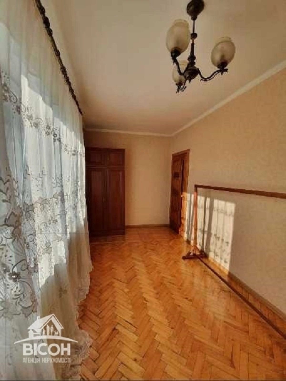Apartments for sale. 2 rooms, 46 m², 5th floor/5 floors. Ostrozkoho Knyazya vul., Ternopil. 