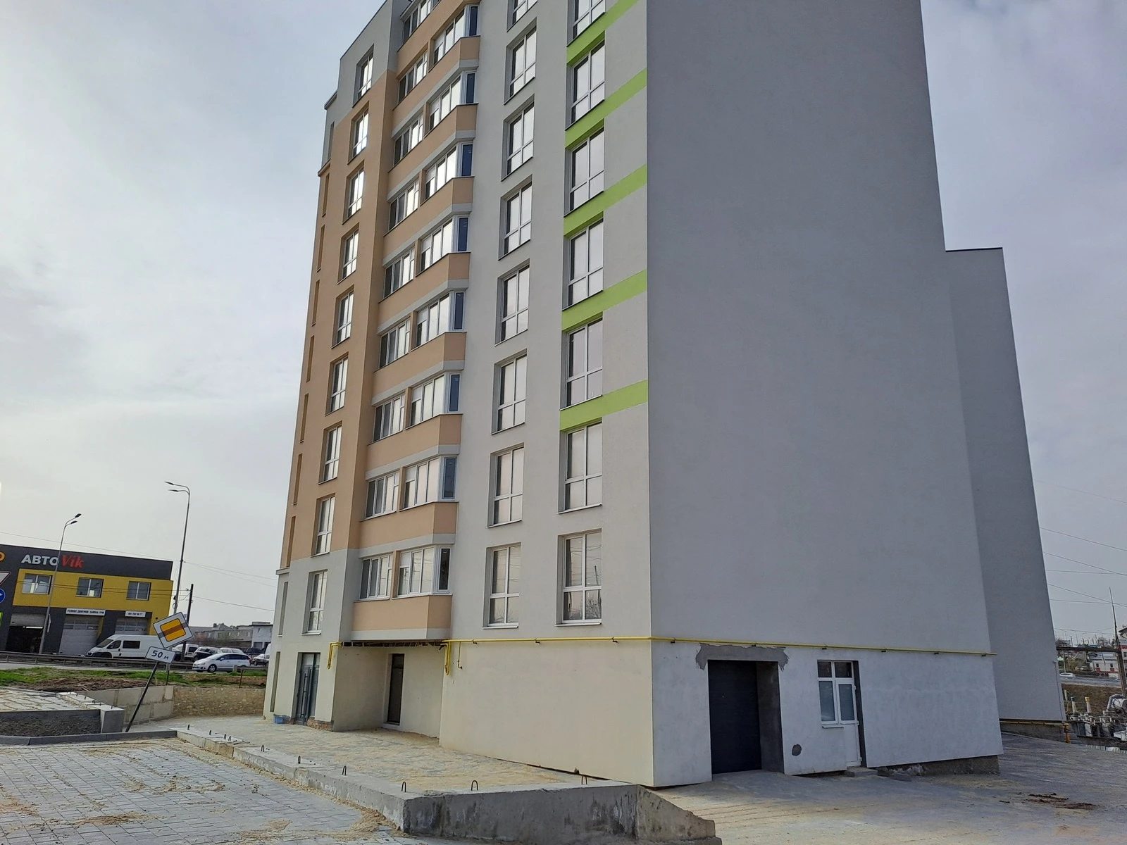 Продаж квартири 1 кімната, 495 m², 4 пов./10 поверхів. Довженка О. вул., Тернопіль. 