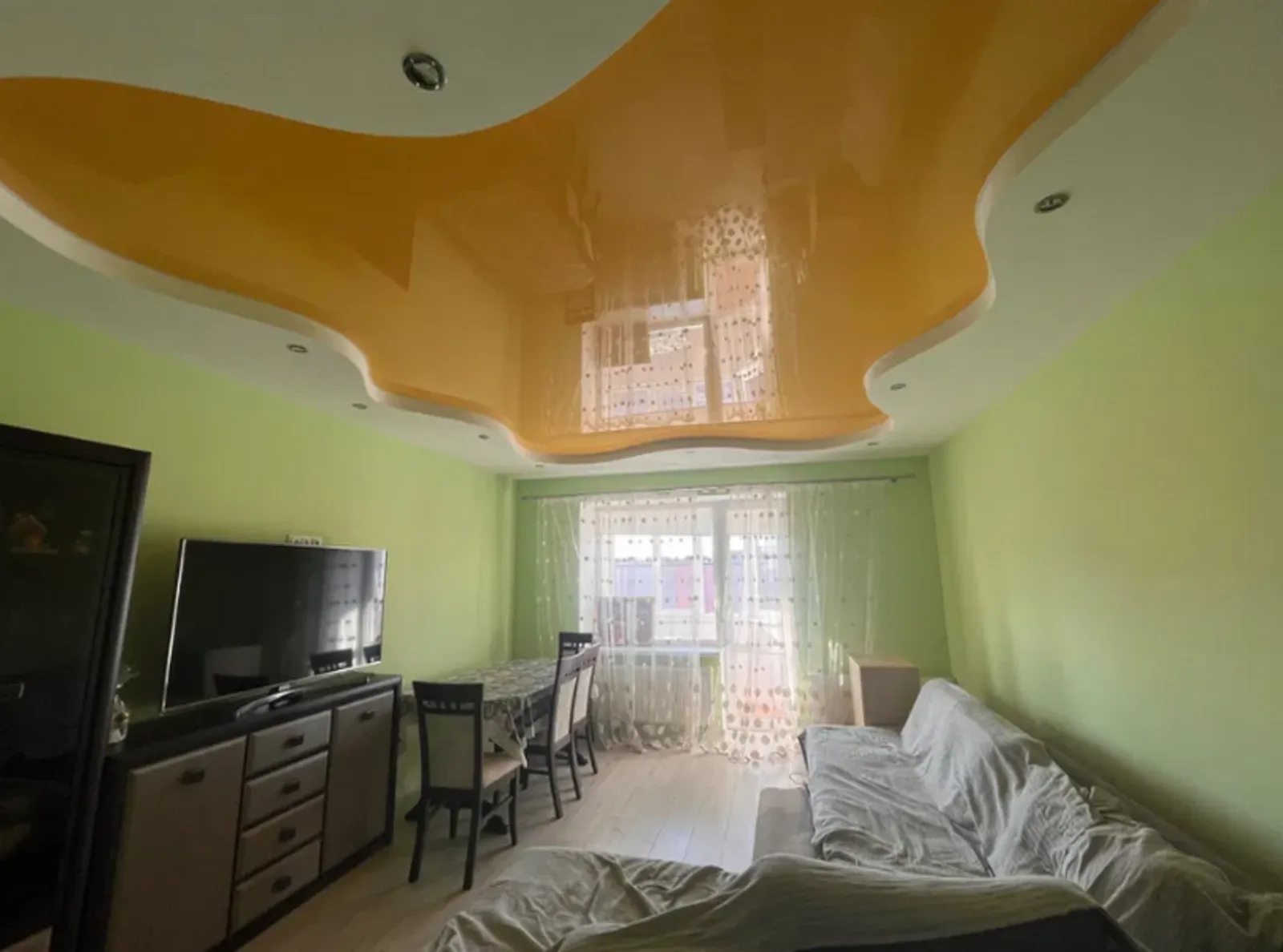Продаж квартири. 2 rooms, 69 m², 6th floor/6 floors. Дружба, Тернопіль. 
