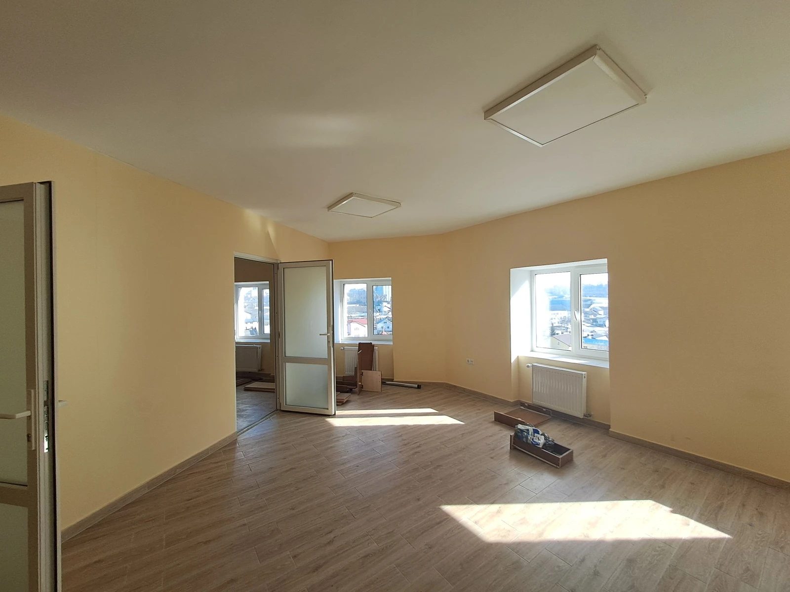 Продам нерухомість під комерцію. 41 m², 9th floor/10 floors. Центр, Тернопіль. 