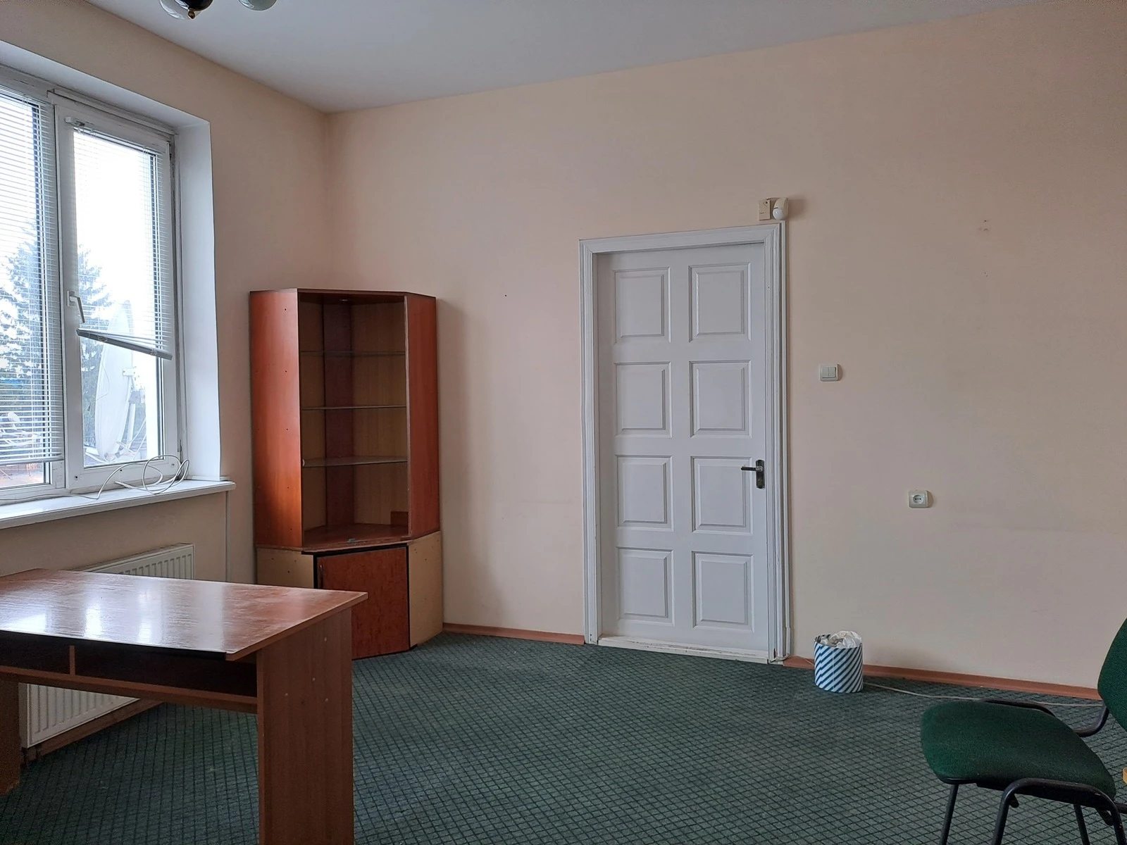 Real estate for sale for commercial purposes. 39 m², 2nd floor/4 floors. Druzhba, Ternopil. 